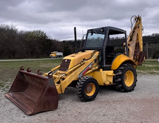 2004 New Holland LB75B Backhoe Front